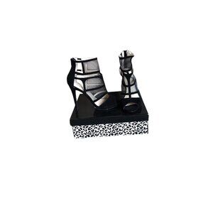 NIB Anne Michelle Black Open Toe Heels